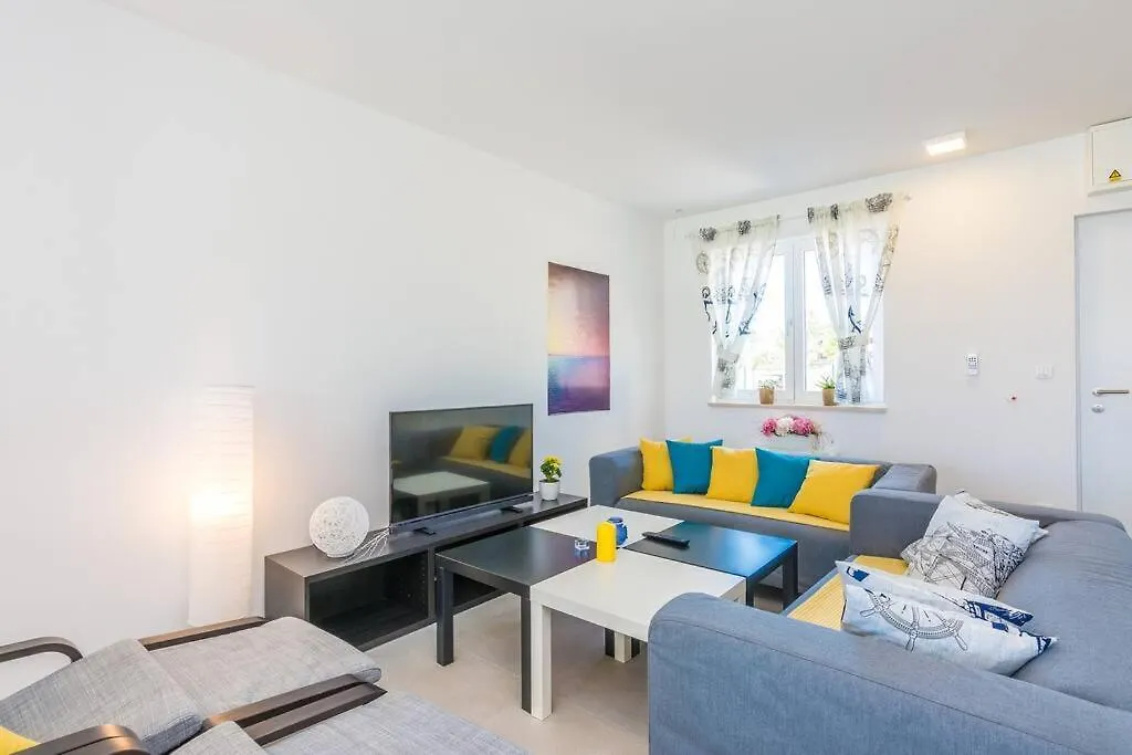 Villa Miri Rosemary